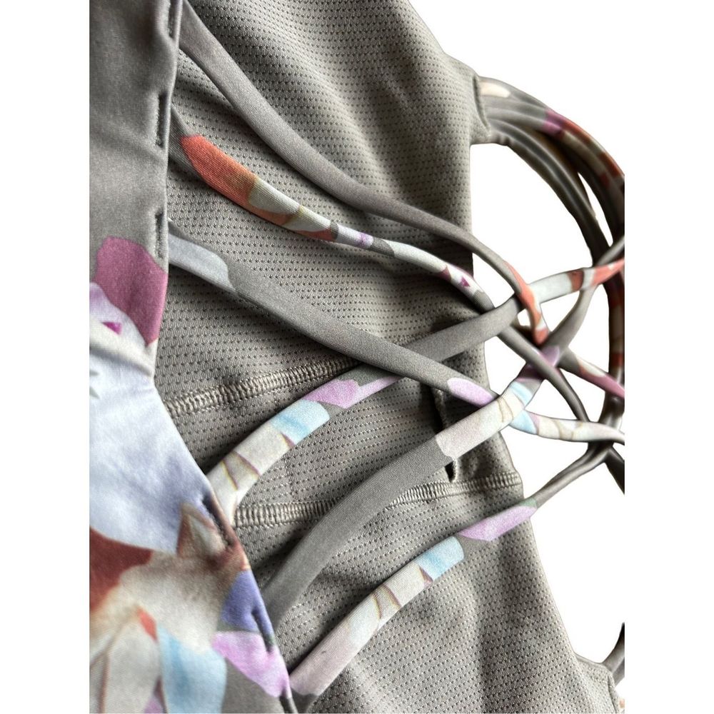 Athleta Hyper Focused Sports Bra Grey Floral size large - Picture 9 of 9